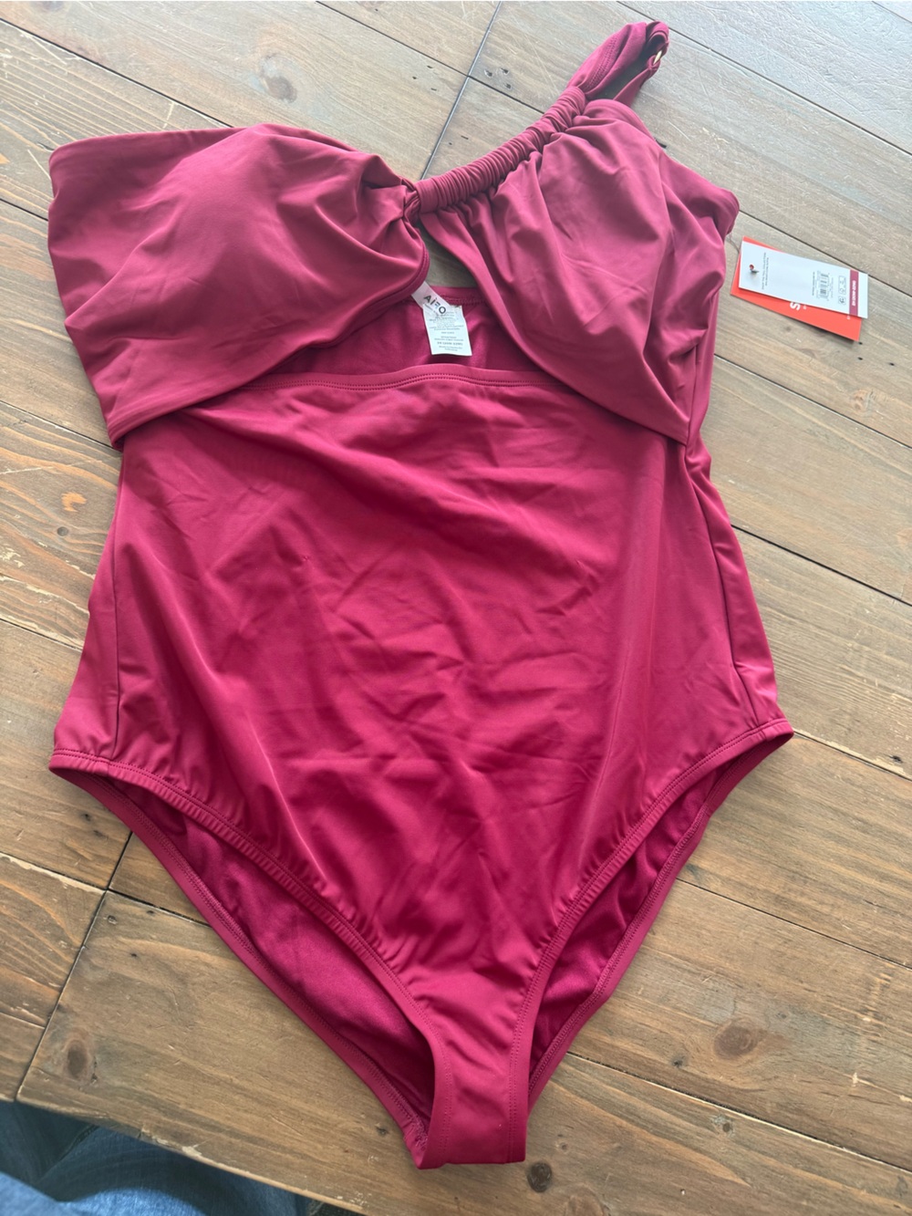 sofia by sofia vergara One-Shoulder One-Piece Swimsuit in Berry